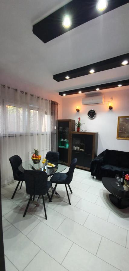 Appartement Yela à Zadar Extérieur photo
