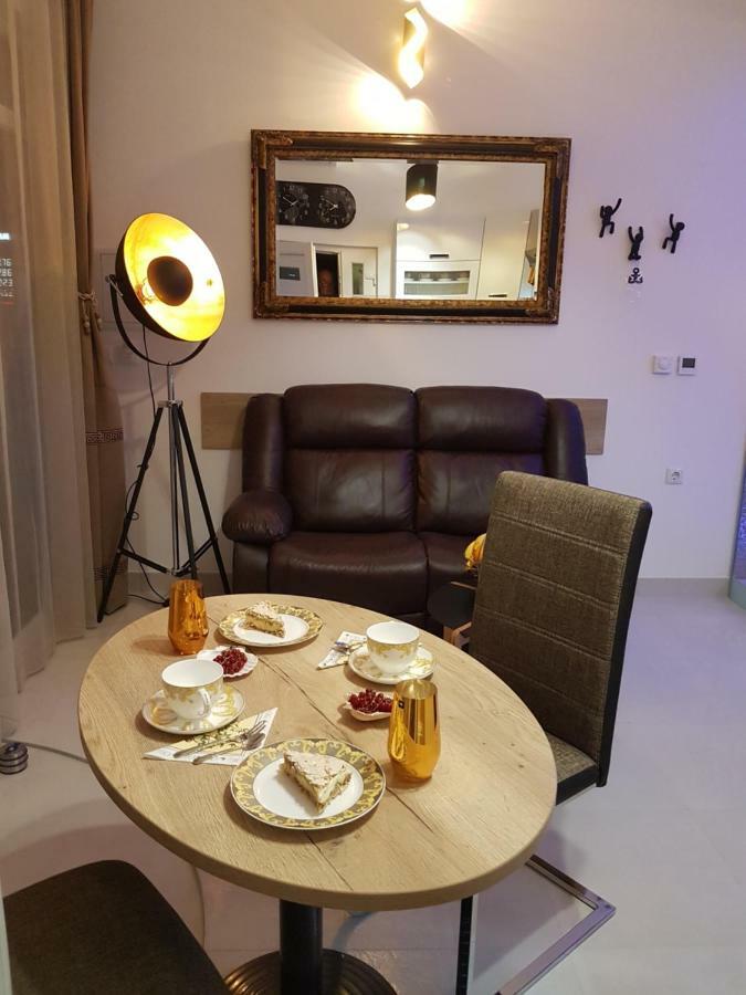 Appartement Yela à Zadar Extérieur photo